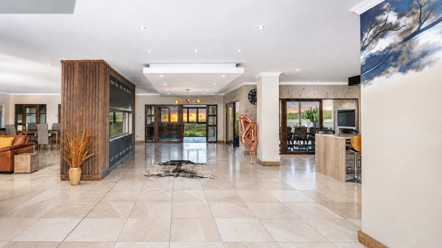 8 Bedroom Property for Sale in Birdwood Estate North West